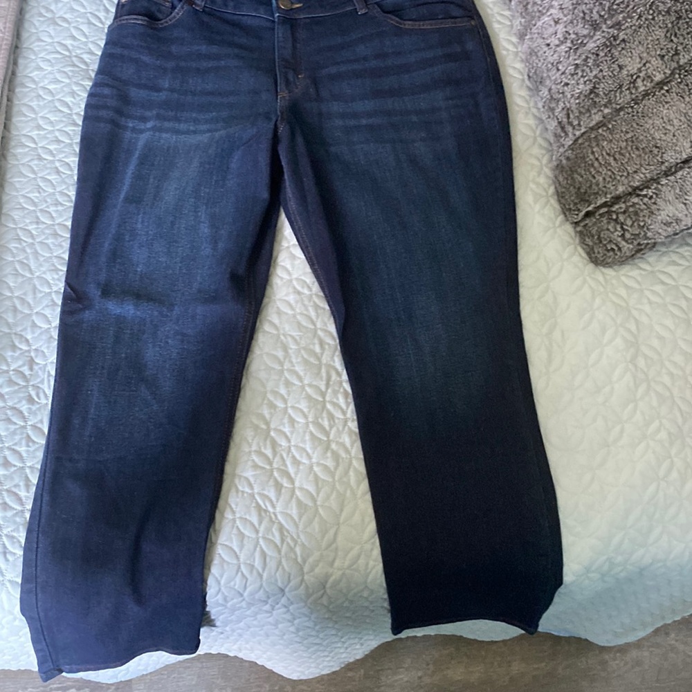 Brand - Lee, Size 18, Color- Dark Blue with Tan Stitching